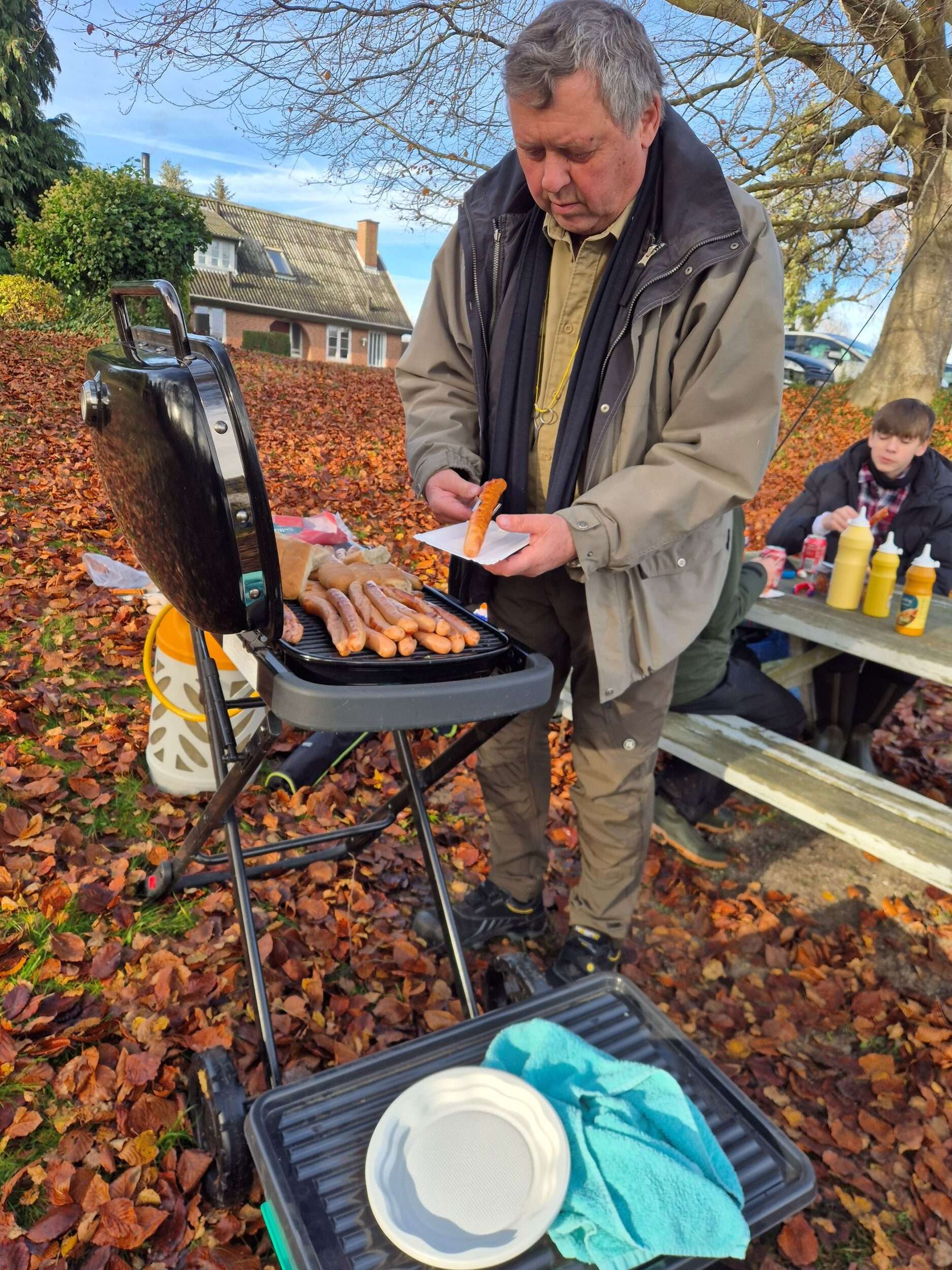 Ekstremt koncentreret kok arbejder_1